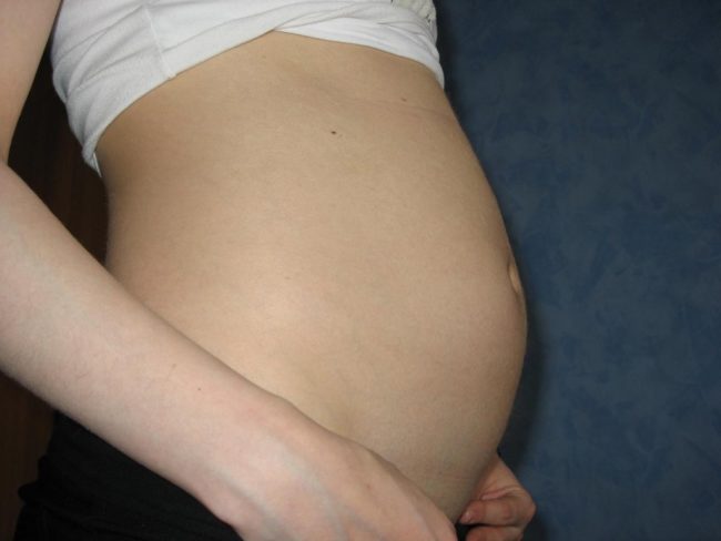 Первый триместр беременности у женщины